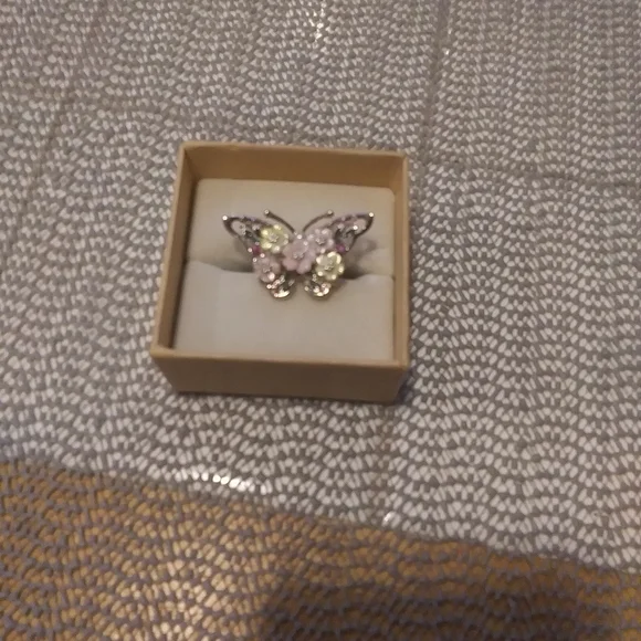 Jardin Collection Butterfly Ring - Picture 2 of 6